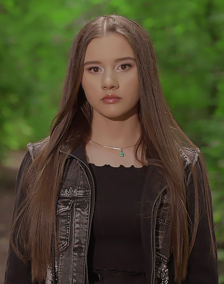 Alexandria Chaliovski Gold new teenage song I am so over U top song music 2022